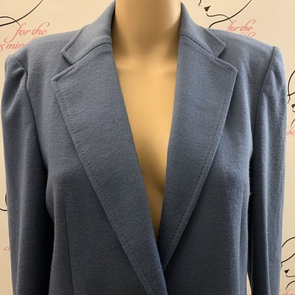 Unbranded. Size Medium. 100% Wool Blazer. Lined. Extra Buttons. Pockets. AL - Picture 2 of 8